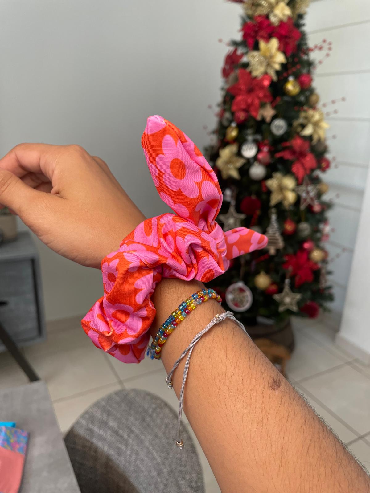 midi scrunchie with bow